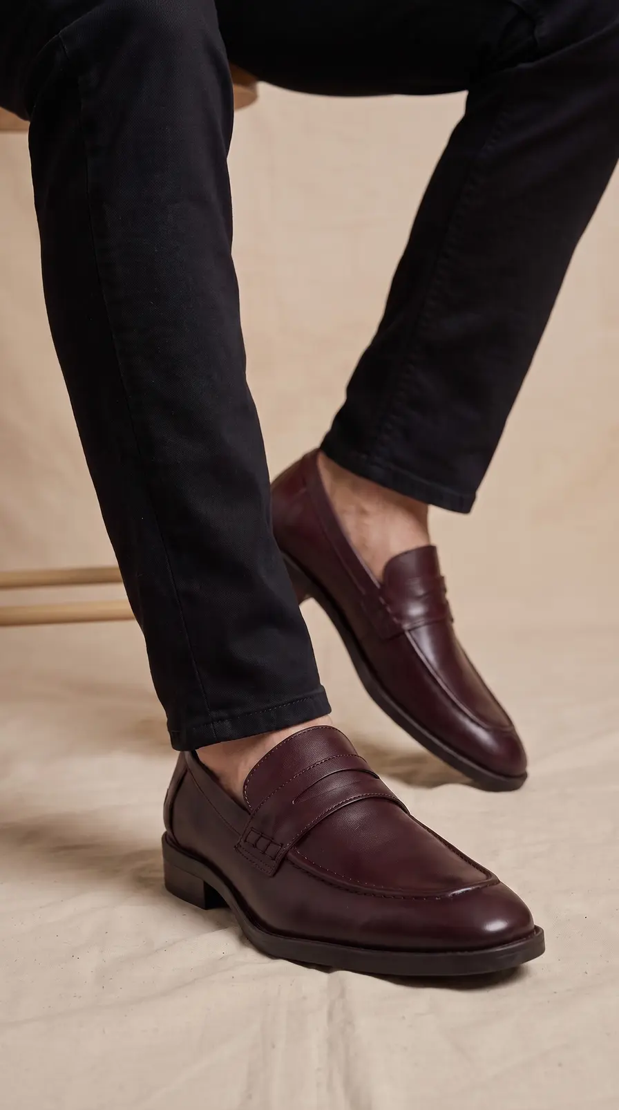 Mocasines Penny de Cuero Marrón — Detail Footwear Ankle Crop